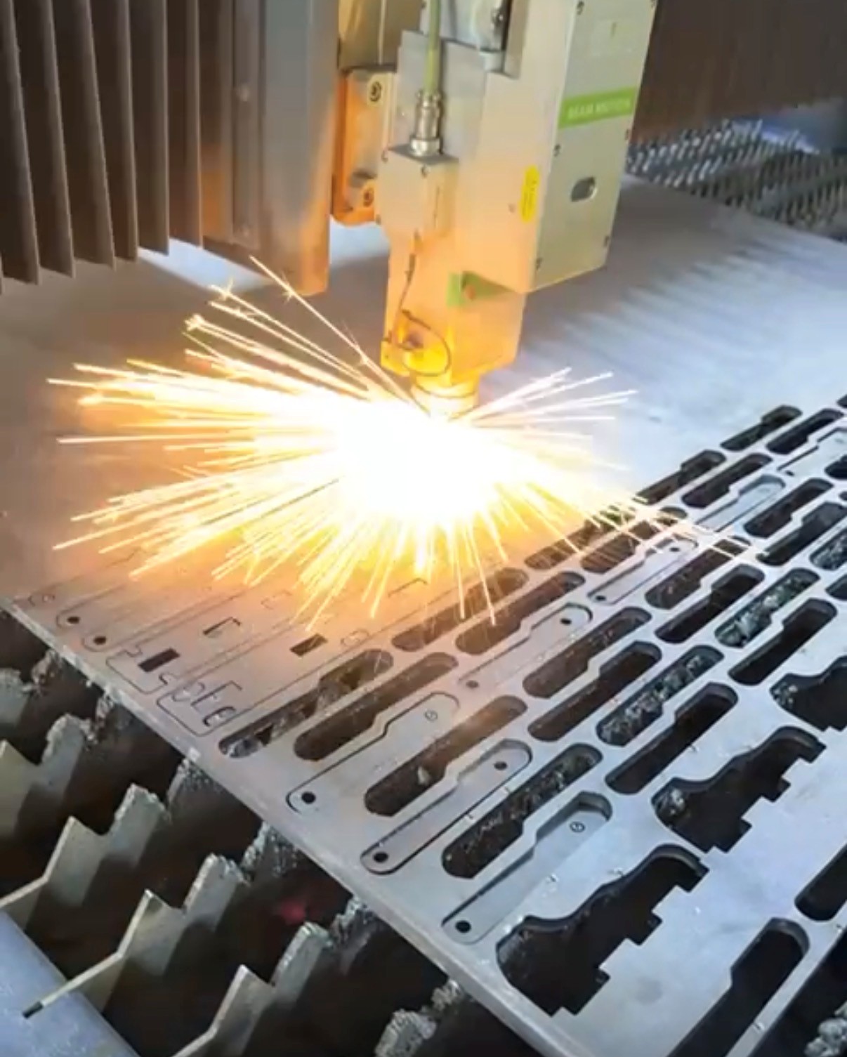 Hassas Sac Lazer Kesim Parçaları